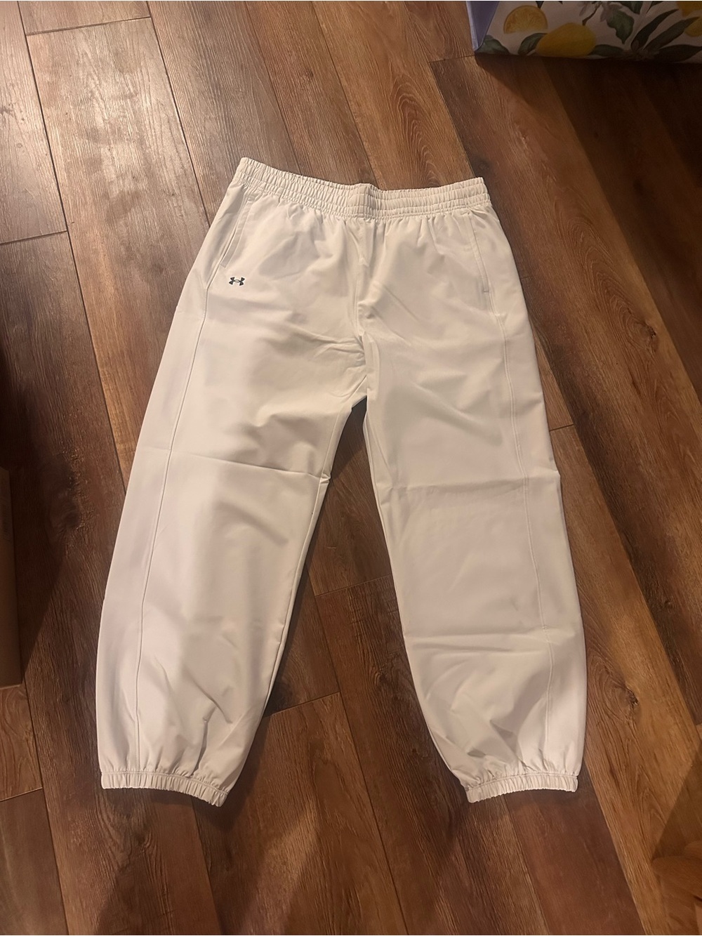 New with tags! Under Armor woman’s Large
